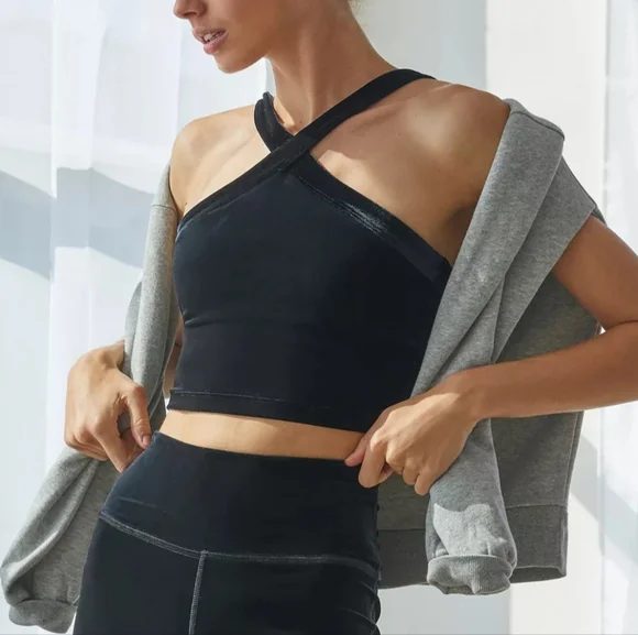 Beyond Yoga🖤 Converge Cropped Tank Size S - Picture 1 of 8